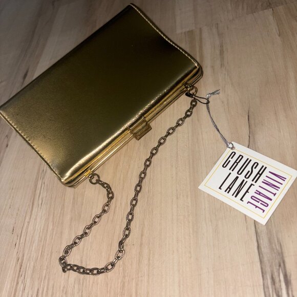 Vintage Mini Gold Metallic Clutch with Chain - Picture 2 of 6